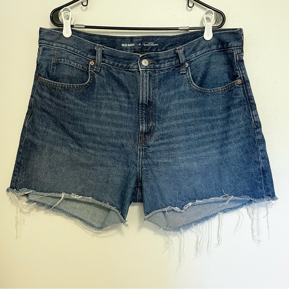 Old Navy High Rise Slouchy Straight Shorts
